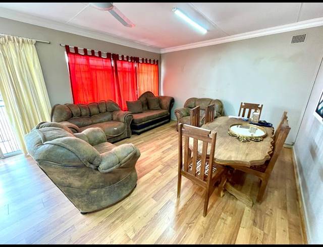 5 BEDROOM HOUSE FOR SALE IN QUELLERIE PARK